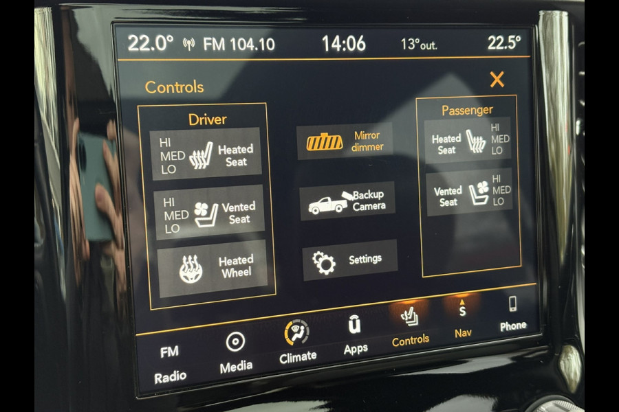 RAM 1500 5.7 V8 Laramie Night - PANO - LUCHTVERING - LPG - 22 inch - NL AUTO