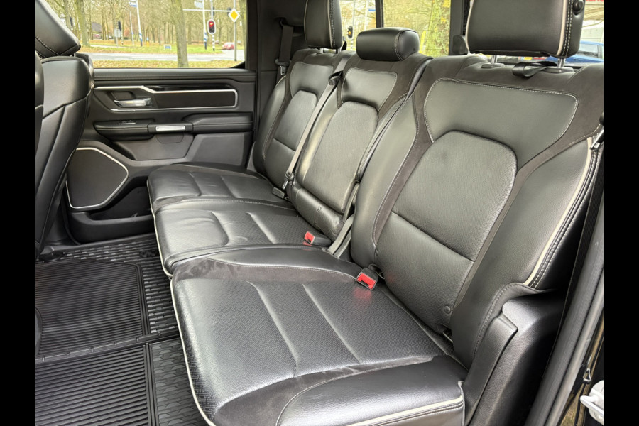 RAM 1500 5.7 V8 Laramie Night - PANO - LUCHTVERING - LPG - 22 inch - NL AUTO