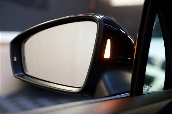 Volkswagen Tiguan 1.5 TSI R-Line Business+ 3x R-Line/Pano/Virtual/IQ Light/Leder/Sfeerverlichting/Keyless/APK/Bomvol!