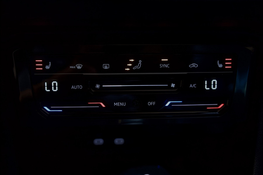 Volkswagen Tiguan 1.5 TSI R-Line Business+ 3x R-Line/Pano/Virtual/IQ Light/Leder/Sfeerverlichting/Keyless/APK/Bomvol!