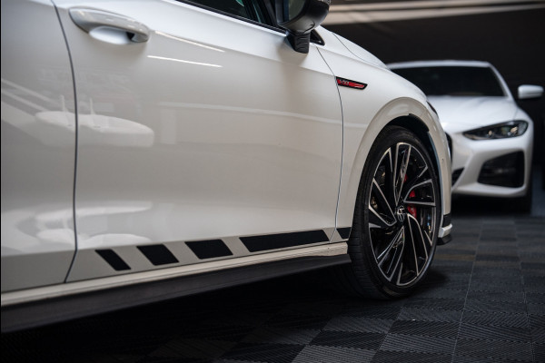 Volkswagen Golf 2.0 TSI GTI CLUBSPORT PANO/H&K/LEDER/HUD/MEMORY/IQLIGHTS/BLINDSPOT/SFEERVERLICHTING/NURBURGRING/BOMVOL!