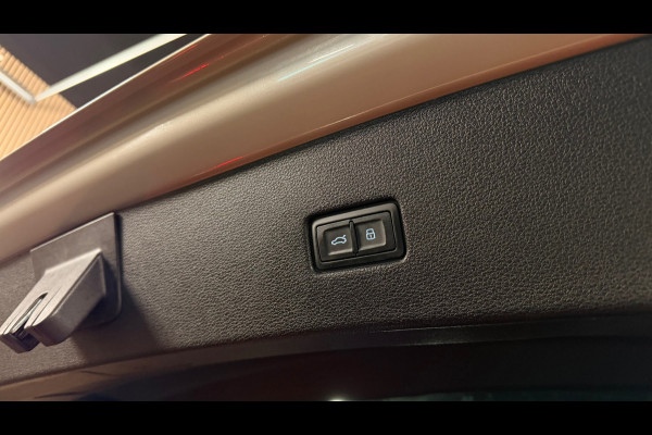 Audi Q8 55 TFSI e quattro |3X S Line|ABT|PANO|SOFTCLOSE|B&O|360CAM|DEALER ONDERHOUDEN| LUCHTVERING |23 INCH|PLUG IN|340PK|BOMVOL!