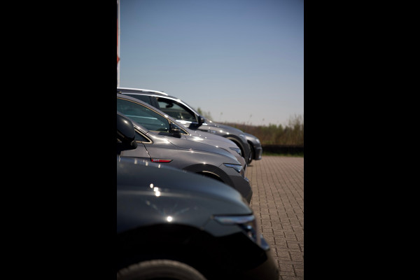 Audi Q8 55 TFSI e quattro |3X S Line|ABT|PANO|SOFTCLOSE|B&O|360CAM|DEALER ONDERHOUDEN| LUCHTVERING |23 INCH|PLUG IN|340PK|BOMVOL!