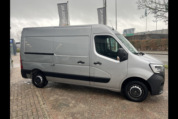 Renault Master T35 2.3 dCi 135 L2H2