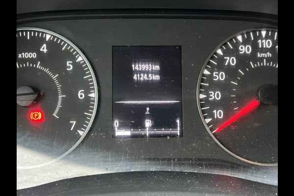 Renault Master T35 2.3 dCi 135 L2H2