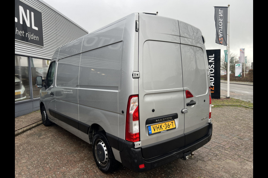 Renault Master T35 2.3 dCi 135 L2H2