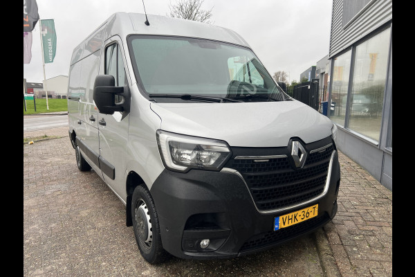 Renault Master T35 2.3 dCi 135 L2H2