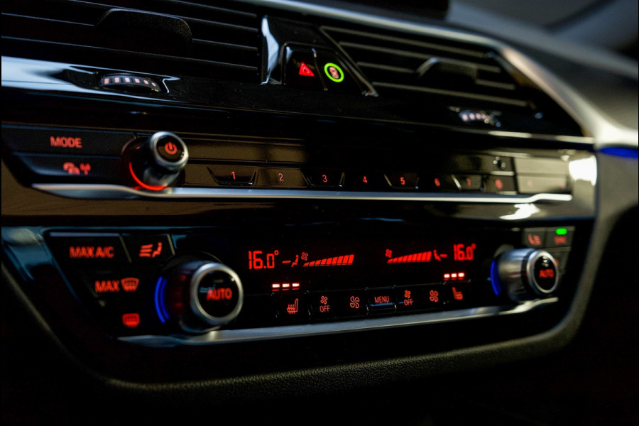 BMW 5 Serie 520i M-Sport PANO/HUD/360CAM/GARANTIE 2027/MEMORY/SFEERVERLICHTING/BOMVOL!