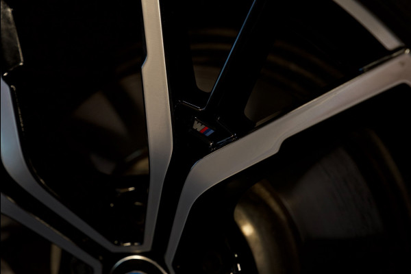 BMW 5 Serie 520i M-Sport PANO/HUD/360CAM/GARANTIE 2027/MEMORY/SFEERVERLICHTING/BOMVOL!