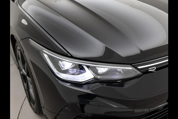 Volkswagen Golf R 2.0 TSI R 4MOTION 320 PK + AKRAPOVIC UITLAAT | PANORAMA | STOELVENTILATIE | HARMAN/KARDON | NAPPA LEDER