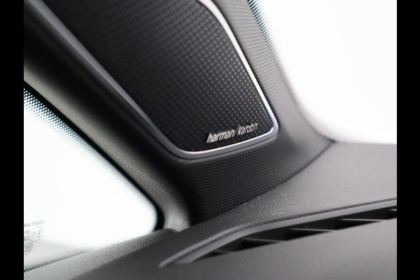 Volkswagen Golf R 2.0 TSI R 4MOTION 320 PK + AKRAPOVIC UITLAAT | PANORAMA | STOELVENTILATIE | HARMAN/KARDON | NAPPA LEDER