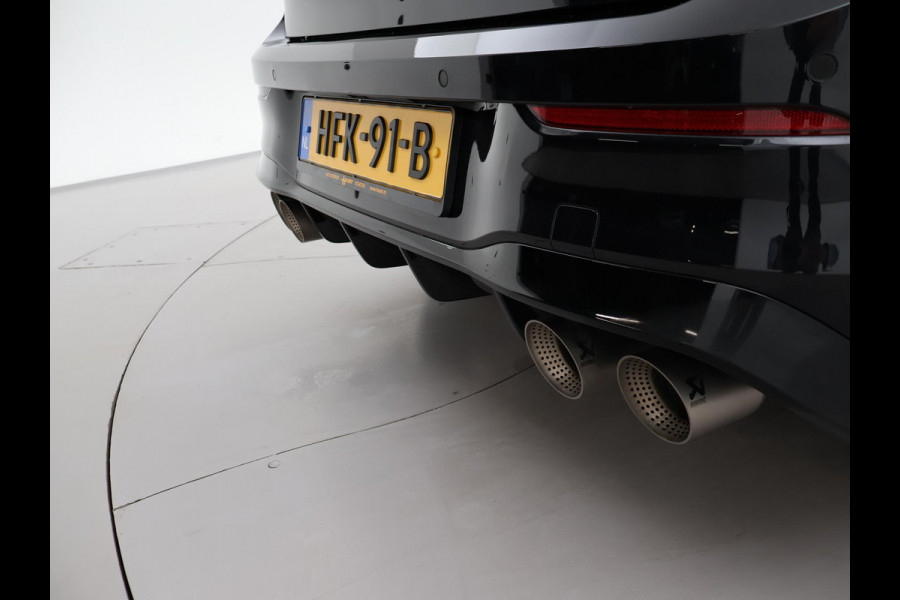 Volkswagen Golf R 2.0 TSI R 4MOTION 320 PK + AKRAPOVIC UITLAAT | PANORAMA | STOELVENTILATIE | HARMAN/KARDON | NAPPA LEDER