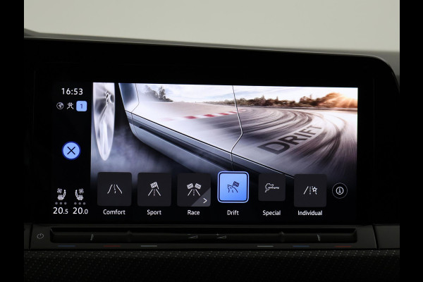 Volkswagen Golf R 2.0 TSI R 4MOTION 320 PK + AKRAPOVIC UITLAAT | PANORAMA | STOELVENTILATIE | HARMAN/KARDON | NAPPA LEDER