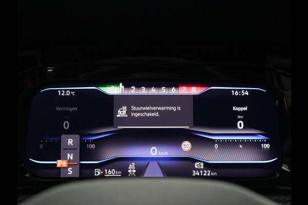 Volkswagen Golf R 2.0 TSI R 4MOTION 320 PK + AKRAPOVIC UITLAAT | PANORAMA | STOELVENTILATIE | HARMAN/KARDON | NAPPA LEDER