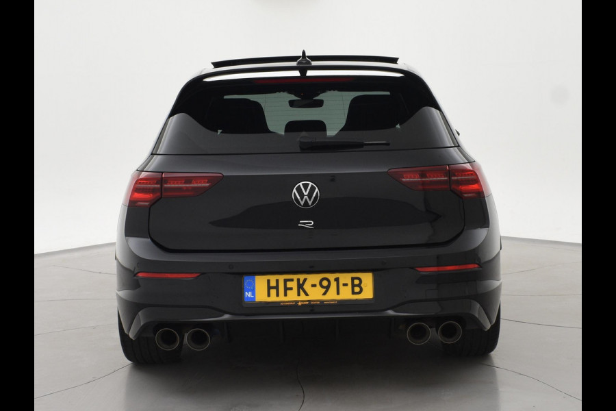 Volkswagen Golf R 2.0 TSI R 4MOTION 320 PK + AKRAPOVIC UITLAAT | PANORAMA | STOELVENTILATIE | HARMAN/KARDON | NAPPA LEDER