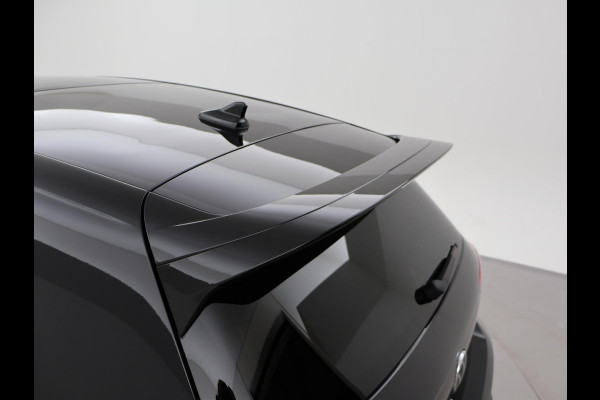 Volkswagen Golf R 2.0 TSI R 4MOTION 320 PK + AKRAPOVIC UITLAAT | PANORAMA | STOELVENTILATIE | HARMAN/KARDON | NAPPA LEDER