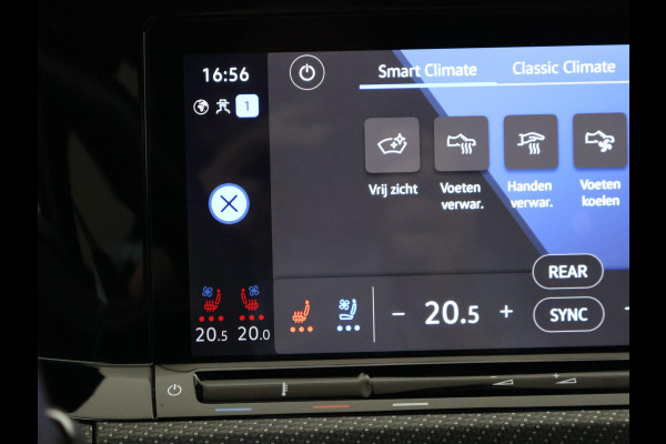 Volkswagen Golf R 2.0 TSI R 4MOTION 320 PK + AKRAPOVIC UITLAAT | PANORAMA | STOELVENTILATIE | HARMAN/KARDON | NAPPA LEDER