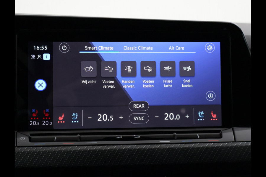 Volkswagen Golf R 2.0 TSI R 4MOTION 320 PK + AKRAPOVIC UITLAAT | PANORAMA | STOELVENTILATIE | HARMAN/KARDON | NAPPA LEDER