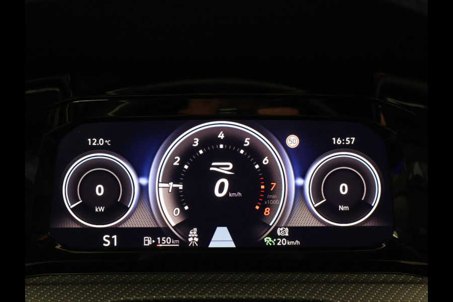 Volkswagen Golf R 2.0 TSI R 4MOTION 320 PK + AKRAPOVIC UITLAAT | PANORAMA | STOELVENTILATIE | HARMAN/KARDON | NAPPA LEDER