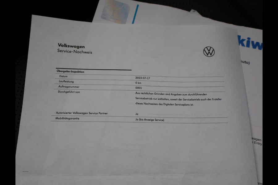 Volkswagen Golf R 2.0 TSI R 4MOTION 320 PK + AKRAPOVIC UITLAAT | PANORAMA | STOELVENTILATIE | HARMAN/KARDON | NAPPA LEDER