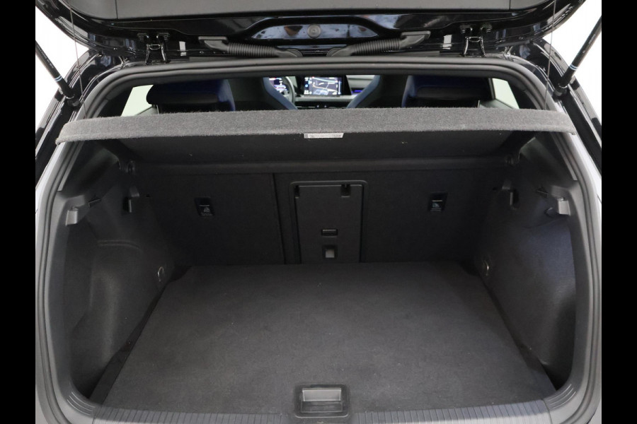 Volkswagen Golf R 2.0 TSI R 4MOTION 320 PK + AKRAPOVIC UITLAAT | PANORAMA | STOELVENTILATIE | HARMAN/KARDON | NAPPA LEDER
