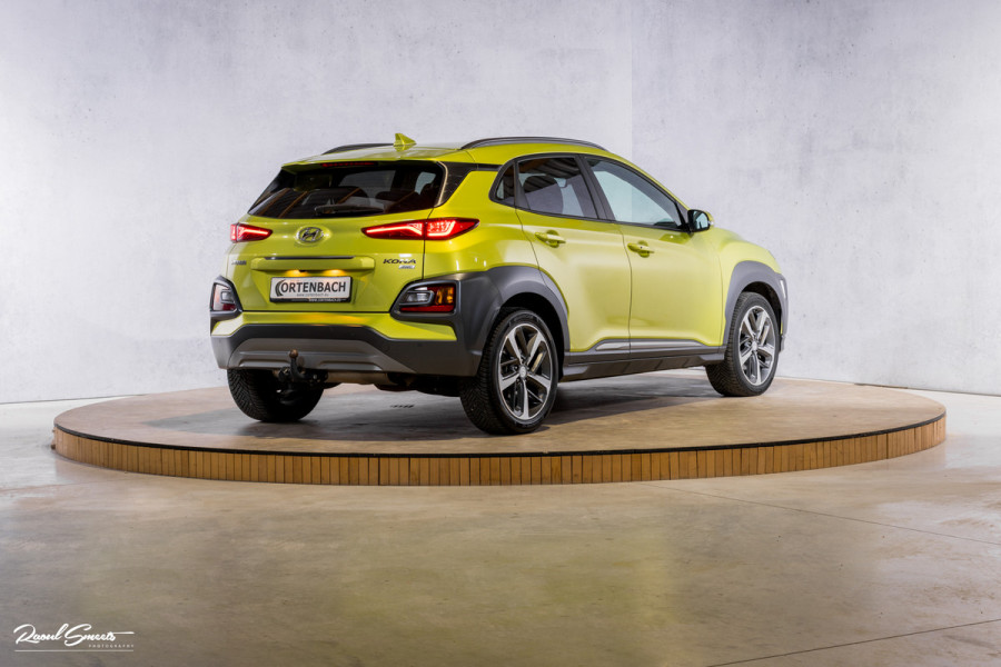 Hyundai Kona 1.6 T-GDI 4WD Premium | Trekhaak | Keyless | Primium audio | Blis | Apple carplay |
