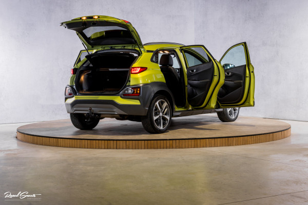 Hyundai Kona 1.6 T-GDI 4WD Premium | Trekhaak | Keyless | Primium audio | Blis | Apple carplay |