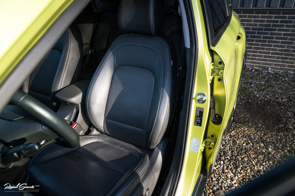 Hyundai Kona 1.6 T-GDI 4WD Premium | Trekhaak | Keyless | Primium audio | Blis | Apple carplay |