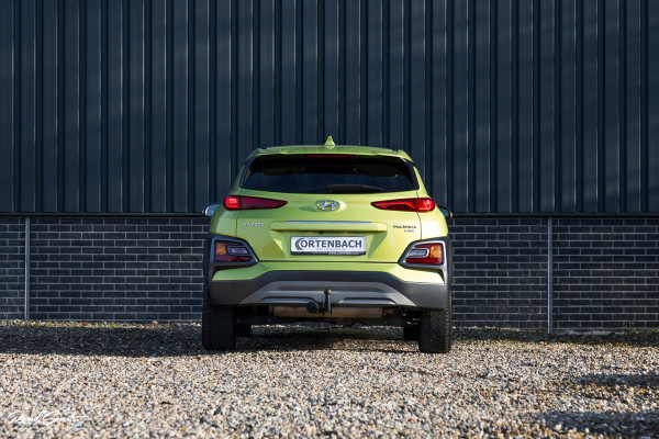 Hyundai Kona 1.6 T-GDI 4WD Premium | Trekhaak | Keyless | Primium audio | Blis | Apple carplay |