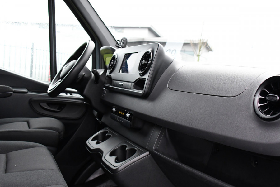 Mercedes-Benz Sprinter 316 2.2 CDI L2H2 PB Edition Camera, Cruise, LED, Carplay, Sensoren, NAVI, 164pk, Automaat, Trekhaak, Keyless, Airco, Uniek!