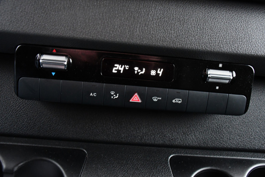 Mercedes-Benz Sprinter 316 2.2 CDI L2H2 PB Edition Camera, Cruise, LED, Carplay, Sensoren, NAVI, 164pk, Automaat, Trekhaak, Keyless, Airco, Uniek!