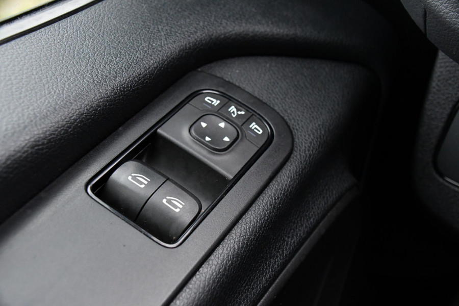 Mercedes-Benz Sprinter 316 2.2 CDI L2H2 PB Edition Camera, Cruise, LED, Carplay, Sensoren, NAVI, 164pk, Automaat, Trekhaak, Keyless, Airco, Uniek!
