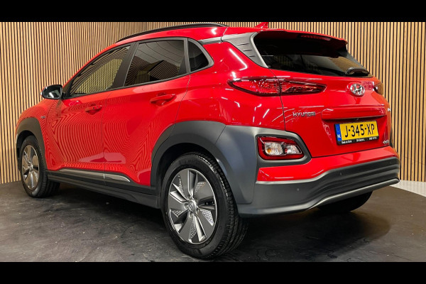 Hyundai Kona EV Premium 64 kWh|GROTE ACCU|FACELIFT|3-FASE|HUD|LEDER|ACC|KRELL|STUURVERW|STOELVERW V+A|STOELVENT.|CAMERA|CARPLAY|NL