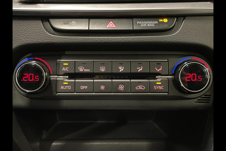 Kia Ceed Sportswagon 1.5 T-GDi DynamicLine|160PK|TREKH.|CARPLAY+ANDROID|CAMERA|CLIMATE+CRUISE CONTROL|1E EIG.|INCL.BTW|NL AUTO|NAP