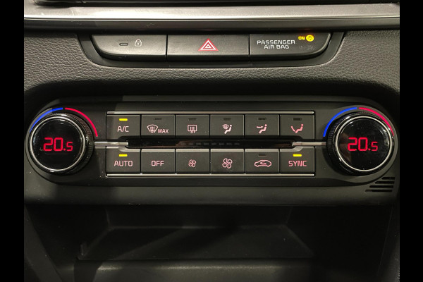 Kia Ceed Sportswagon 1.5 T-GDi DynamicLine|160PK|TREKH.|CARPLAY+ANDROID|CAMERA|CLIMATE+CRUISE CONTROL|1E EIG.|INCL.BTW|NL AUTO|NAP