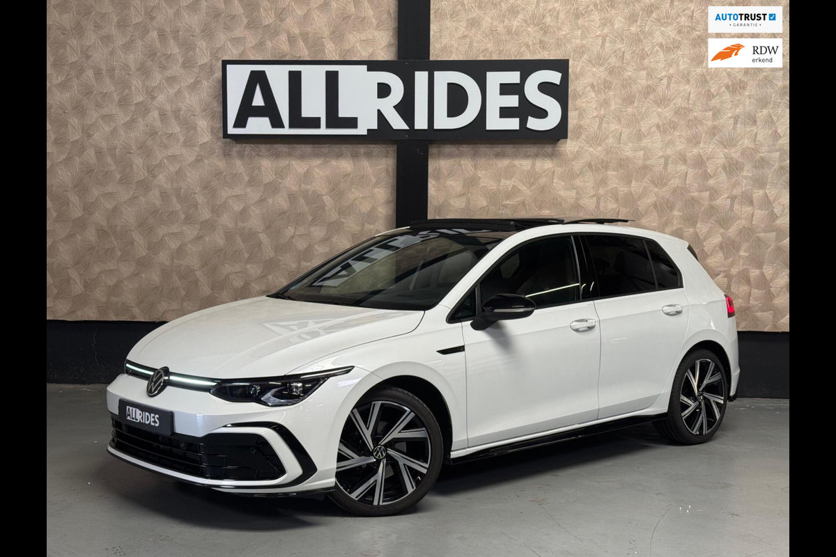 Volkswagen Golf 1.5 eTSI Style R-Line | Pano | sfeerverlichting | Stoel-/stuurverwarming | Camera