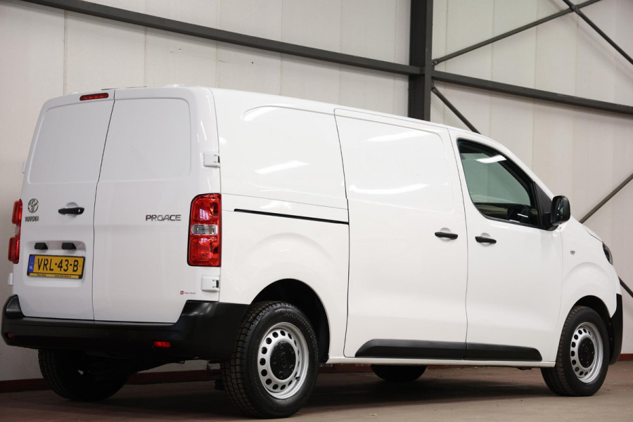 Toyota ProAce Worker 2.0 D-4D L2H1 2500KG TREKVERMOGEN