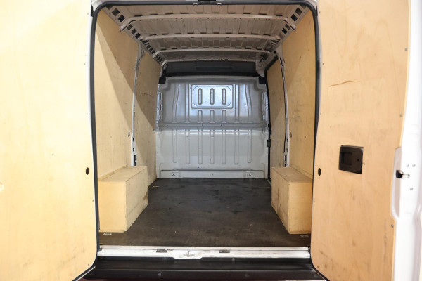 Opel Movano 2.2D 140 L2H2 2500KG TREKVERMOGEN