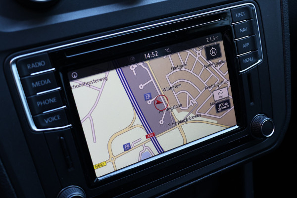 Volkswagen Caddy 2.0 TDI DSG Exclusive | Bi-Xenon | ACC | CarPlay | Camera | Navigatie | F1 Flippers | | Lederen bekleding | PDC | MF Stuur | Spoilerkit | NAP Logisch | Nieuwe APK