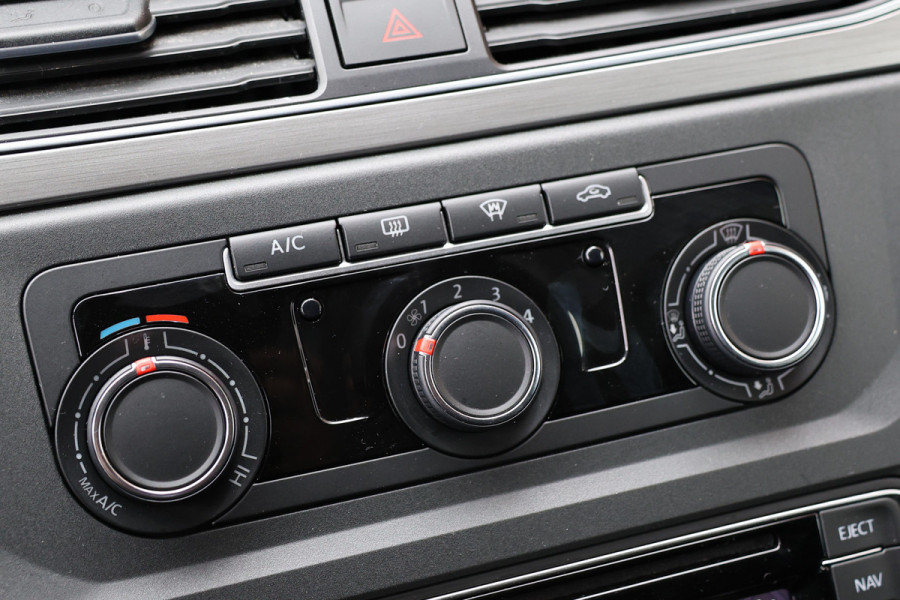 Volkswagen Caddy 2.0 TDI DSG Exclusive | Bi-Xenon | ACC | CarPlay | Camera | Navigatie | F1 Flippers | | Lederen bekleding | PDC | MF Stuur | Spoilerkit | NAP Logisch | Nieuwe APK