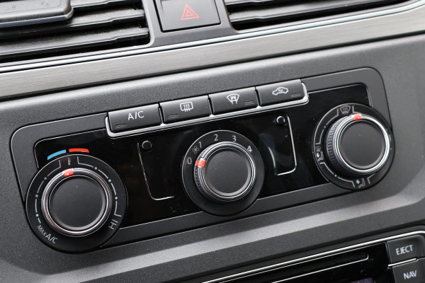 Volkswagen Caddy 2.0 TDI DSG Exclusive | Bi-Xenon | ACC | CarPlay | Camera | Navigatie | F1 Flippers | | Lederen bekleding | PDC | MF Stuur | Spoilerkit | NAP Logisch | Nieuwe APK