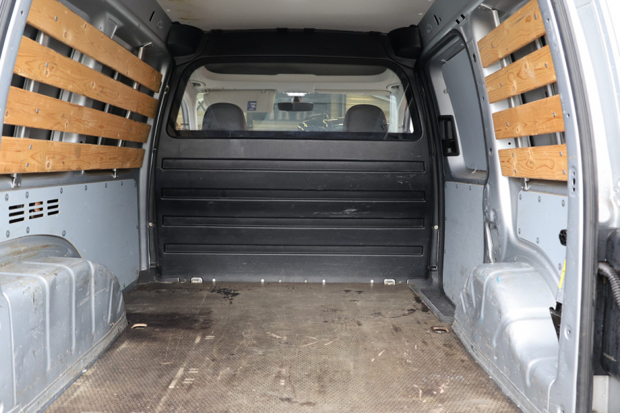 Volkswagen Caddy 2.0 TDI DSG Exclusive | Bi-Xenon | ACC | CarPlay | Camera | Navigatie | F1 Flippers | | Lederen bekleding | PDC | MF Stuur | Spoilerkit | NAP Logisch | Nieuwe APK