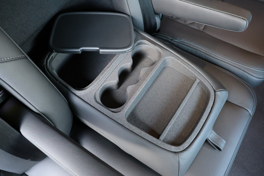 Ford Transit Custom 320 2.0 TDCI 170 PK L2H1 Limited DC | Dubbel Cabine | 360 Camera | ACC | Blind Spot | Navigatie | Camera | CarPlay | Lane Assist Elek. Trekhaak | 5-Zitter | BPM VRIJ | Verlengde fabrieksgarantie tot 12-2029