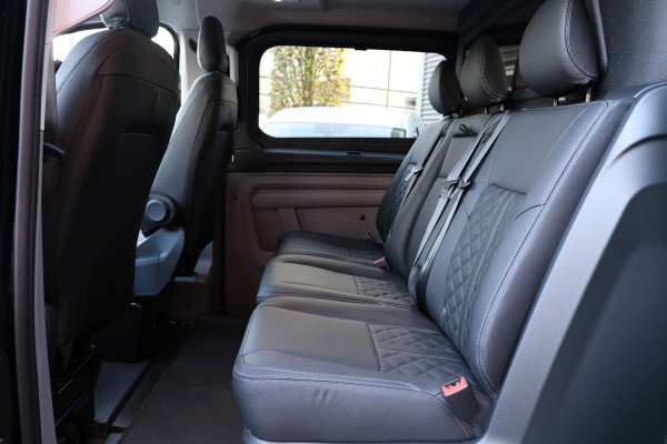 Ford Transit Custom 320 2.0 TDCI 170 PK L2H1 Limited DC | Dubbel Cabine | 360 Camera | ACC | Blind Spot | Navigatie | Camera | CarPlay | Lane Assist Elek. Trekhaak | 5-Zitter | BPM VRIJ | Verlengde fabrieksgarantie tot 12-2029