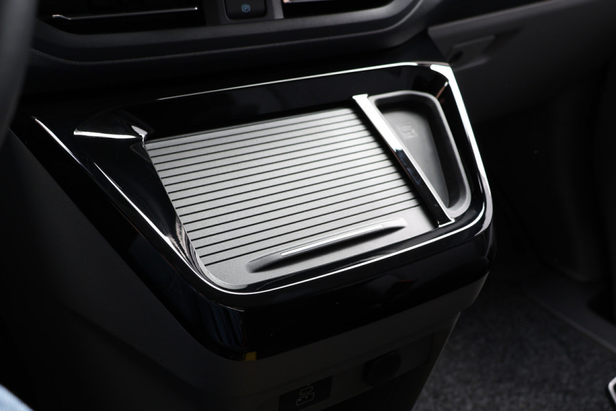 Ford Transit Custom 320 2.0 TDCI 170 PK L2H1 Limited DC | Dubbel Cabine | 360 Camera | ACC | Blind Spot | Navigatie | Camera | CarPlay | Lane Assist Elek. Trekhaak | 5-Zitter | BPM VRIJ | Verlengde fabrieksgarantie tot 12-2029