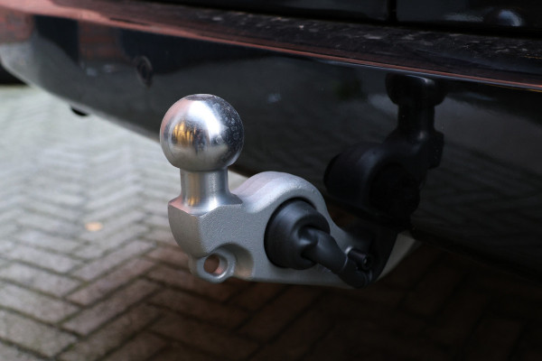 Ford Transit Custom 320 2.0 TDCI 170 PK L2H1 Limited DC | Dubbel Cabine | 360 Camera | ACC | Blind Spot | Navigatie | Camera | CarPlay | Lane Assist Elek. Trekhaak | 5-Zitter | BPM VRIJ | Verlengde fabrieksgarantie tot 12-2029