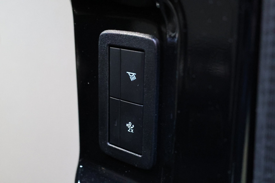 Ford Transit Custom 320 2.0 TDCI 170 PK L2H1 Limited DC | Dubbel Cabine | 360 Camera | ACC | Blind Spot | Navigatie | Camera | CarPlay | Lane Assist Elek. Trekhaak | 5-Zitter | BPM VRIJ | Verlengde fabrieksgarantie tot 12-2029