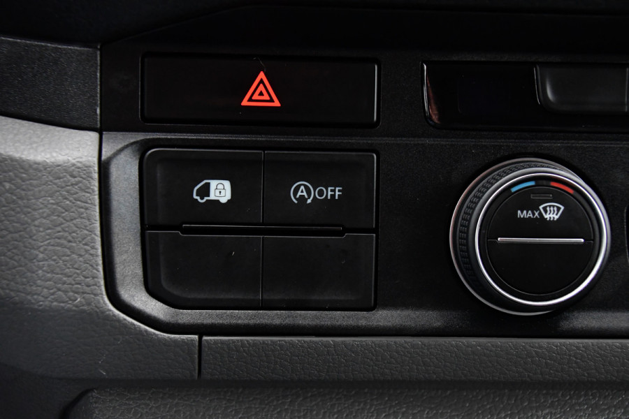 MAN TGE 3.180 35 2.0 L4H3 4x4 PB Edition Cruise, Carplay, Camera, Clima, LED, 177pk, Automaat. Leder, Multimedia, Uniek!