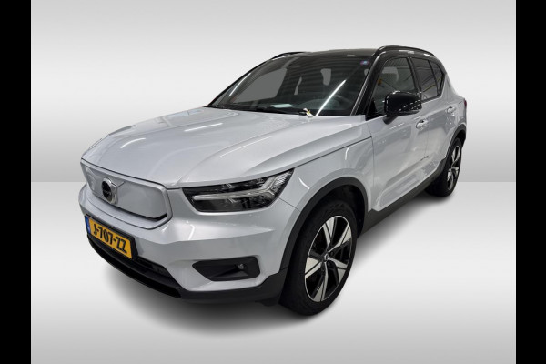 Volvo XC40 Recharge P8 AWD R-Design / Trekhaak / Camera / Keyless / Harman Kardon / 19'' / Half leder / Stuur+Stoelverwarming / DAB / Dodehoek / ACC