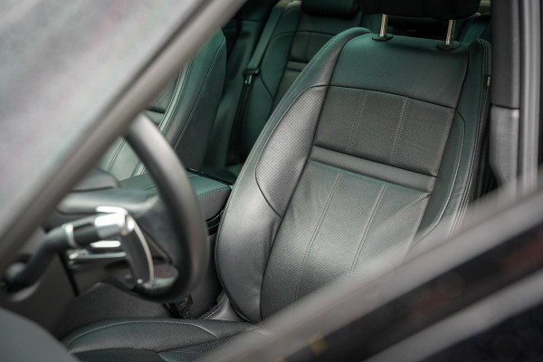 Land Rover Range Rover Evoque 1.5 P300e AWD R-Dynamic SE Panodak Meridian Memory 360 Camera Stoelverw. Cruise Stuurverw.